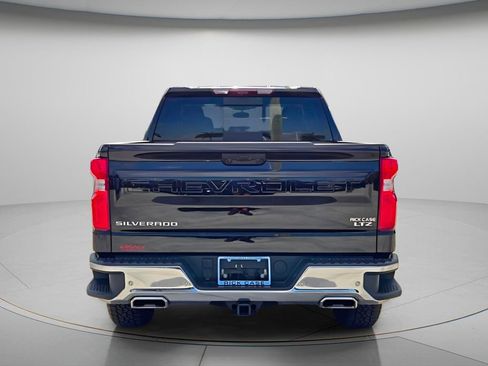 Used 2025 Chevrolet Silverado 1500 LTZ AWD/4WD image 5