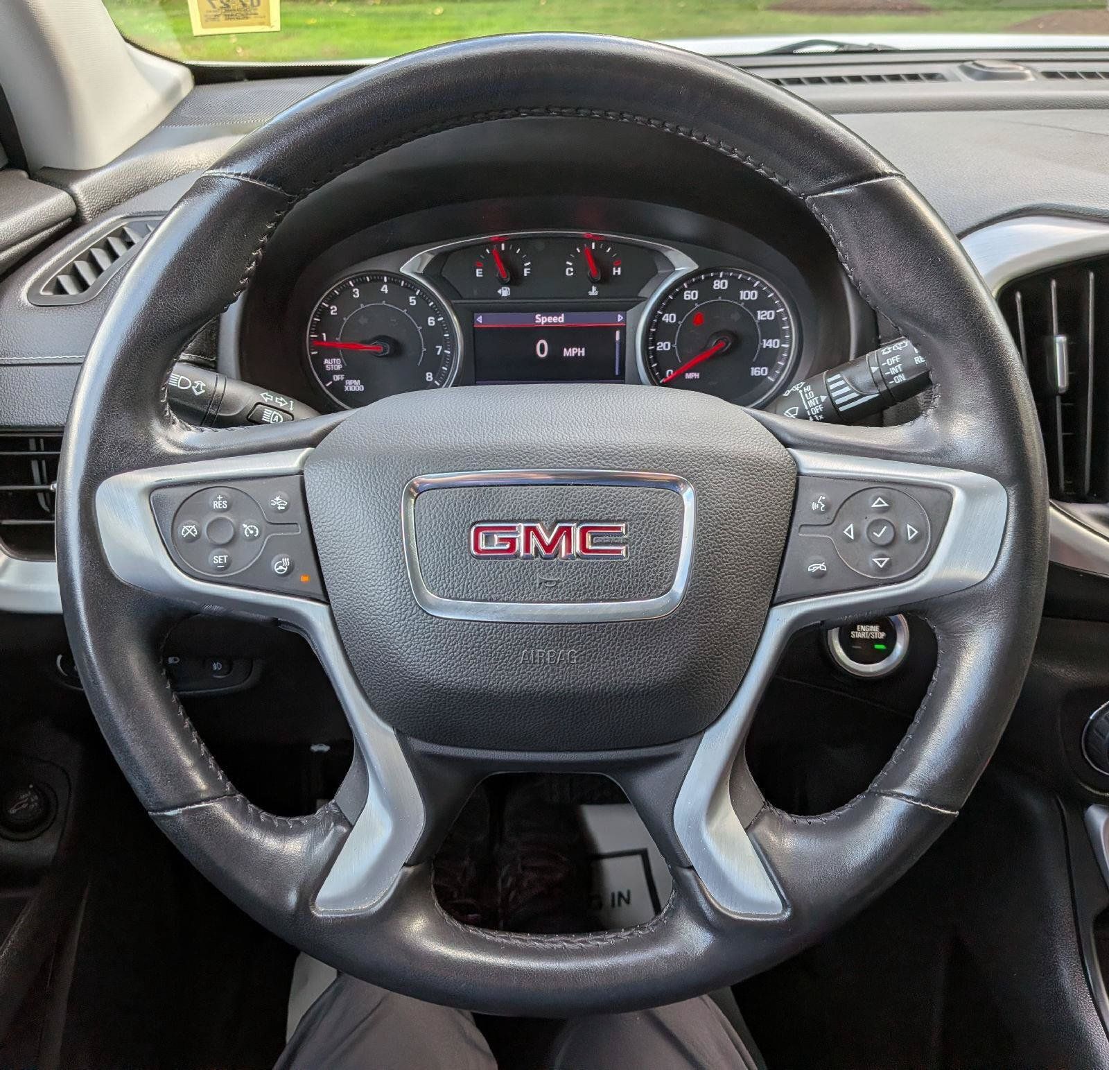 Used 2022 GMC Terrain SLT AWD/4WD image 16
