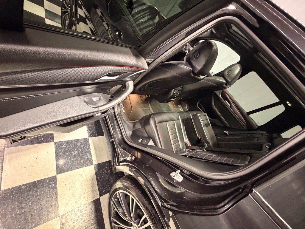 Used 2022 BMW X3 xDrive30i w/ M Sport Package 2 AWD/4WD image 9