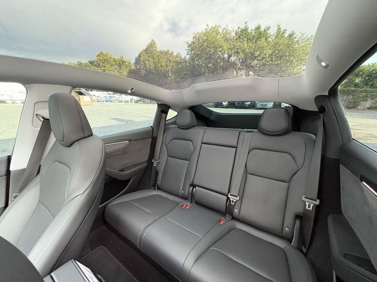 Used 2026 Tesla Model Y Long Range AWD/4WD image 5