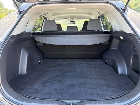 Certified 2025 Toyota RAV4 XLE FWD image 29