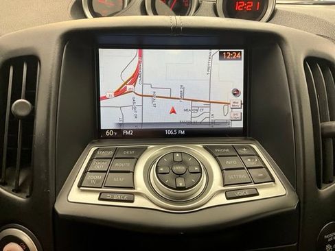 Used 2010 Nissan 370Z Touring RWD image 10