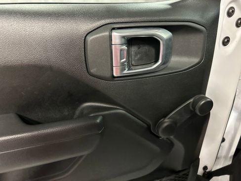 Used 2024 Jeep Wrangler Sport image 13