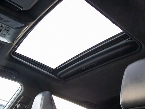 Used 2022 Toyota RAV4 XSE image 40