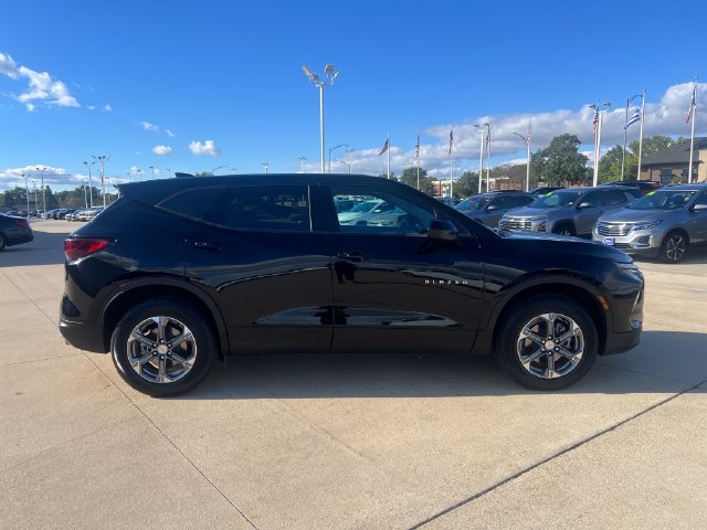 Certified 2025 Chevrolet Blazer LT AWD/4WD image 6