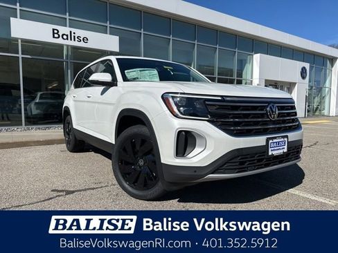 New 2026 Volkswagen Atlas SE image 1