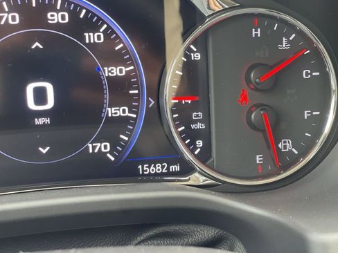 Used 2022 GMC Acadia Denali w/ Denali Ultimate Package image 12