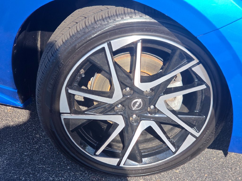 Certified 2025 Nissan Sentra SR w/ SR Premium Package FWD image 18