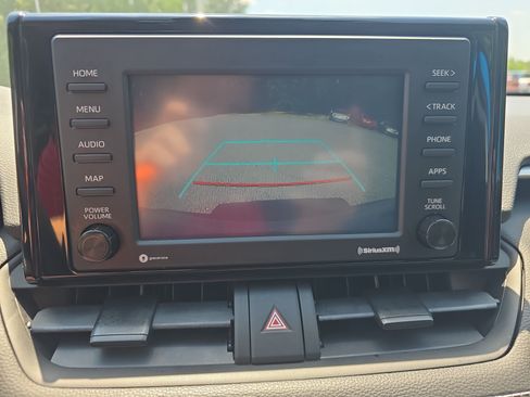 Used 2021 Toyota RAV4 XLE w/ Convenience Package AWD/4WD image 23