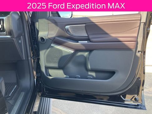 New 2025 Ford Expedition Max Platinum w/ Platinum Ultimate Package AWD/4WD image 13