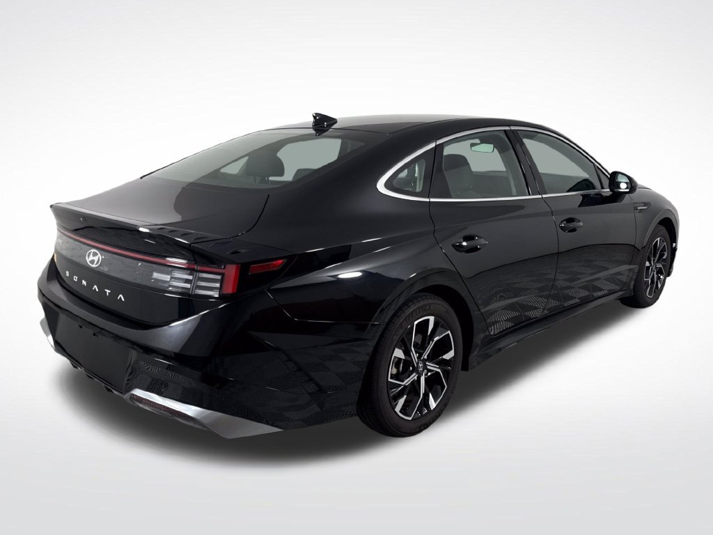 Certified 2024 Hyundai Sonata SEL FWD image 3