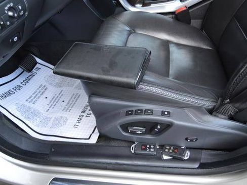 Used 2016 Volvo XC70 T5 Premier w/ Proximity Package FWD image 33