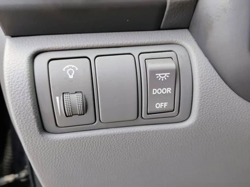 Used 2014 Kia Sedona EX image 24