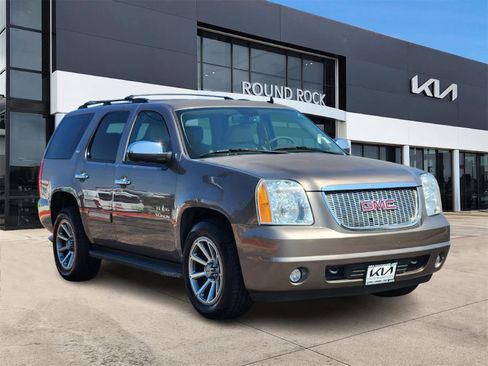 Used 2014 GMC Yukon SLT w/ Texas Edition image 3