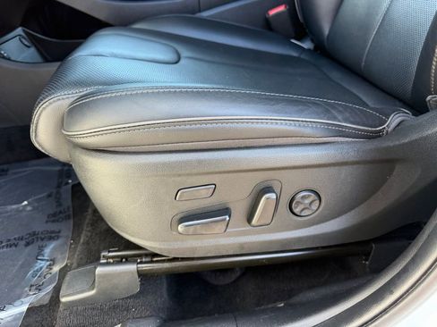 Used 2023 Hyundai Santa Fe Limited image 15