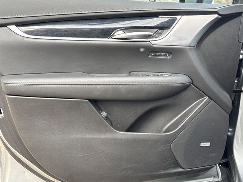 Certified 2025 Cadillac XT5 Premium Luxury image 10