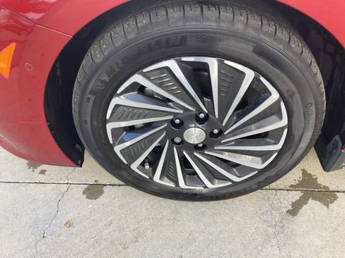 Used 2023 Hyundai Sonata Limited image 38