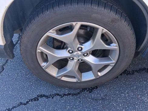 Used 2016 Subaru Forester 2.5i Touring w/ Popular Package #1 AWD/4WD image 14