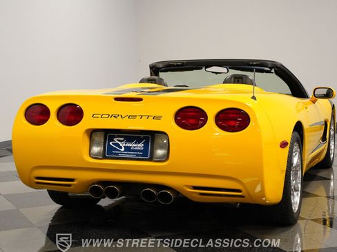Used 2000 Chevrolet Corvette Convertible w/ Memory Pkg image 12