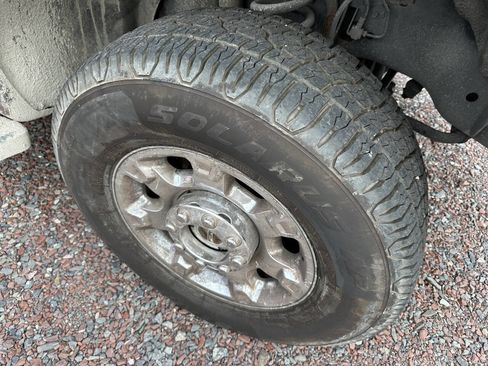 Used 2012 Ford F250 Lariat w/ Chrome Pkg image 12