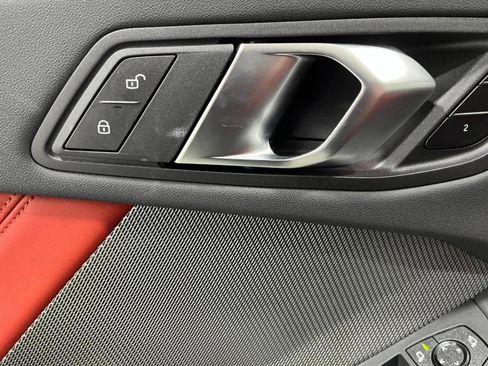 Used 2025 BMW M235i xDrive w/ Premium Package image 27