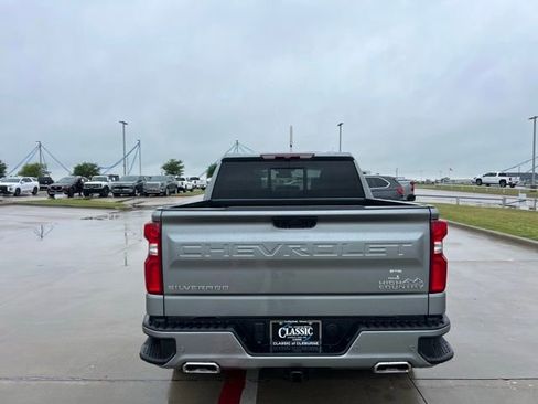 Used 2025 Chevrolet Silverado 1500 High Country AWD/4WD image 5