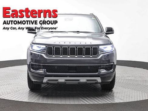Used 2024 Jeep Wagoneer Series II AWD/4WD image 2