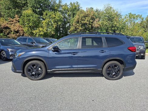 Used 2025 Subaru Ascent Bronze Edition image 7