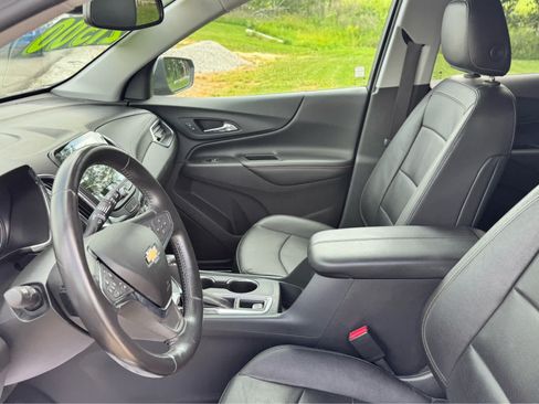 Used 2020 Chevrolet Equinox Premier FWD image 17