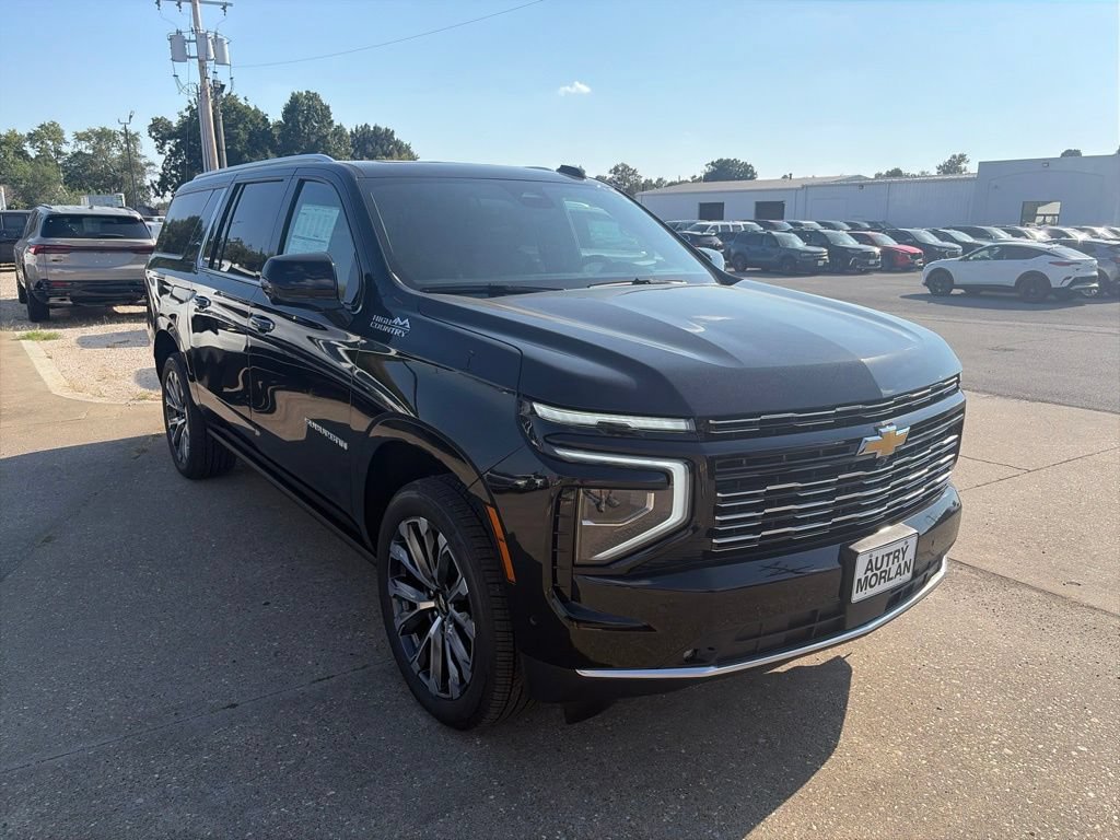 New 2026 Chevrolet Suburban High Country AWD/4WD image 8