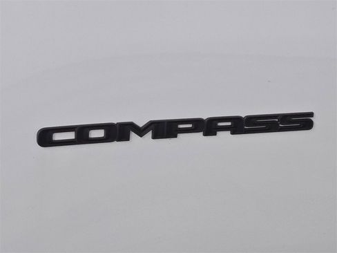 New 2026 Jeep Compass Latitude image 6