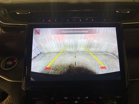 Used 2023 Jeep Grand Cherokee L Overland image 14