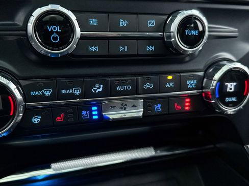 Used 2021 Ford F150 Platinum w/ Max Trailer Tow Package image 26