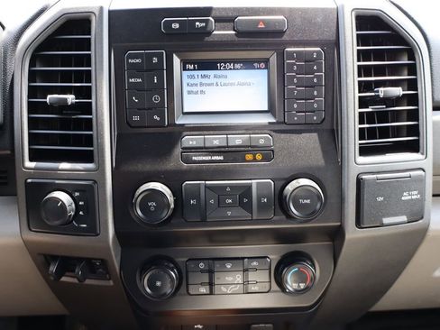 Used 2021 Ford F550 4x4 Regular Cab Super Duty image 7