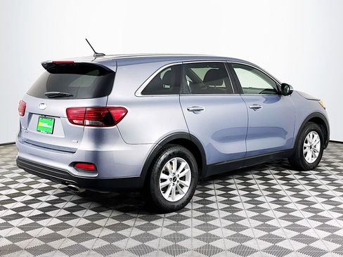 Used 2019 Kia Sorento L FWD image 10
