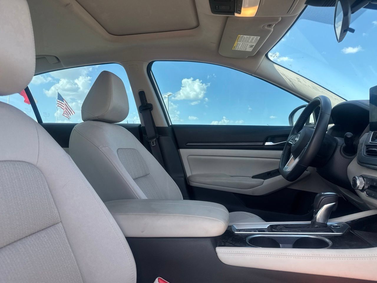 Certified 2024 Nissan Altima 2.5 SV w/ SV Premium Package FWD image 30