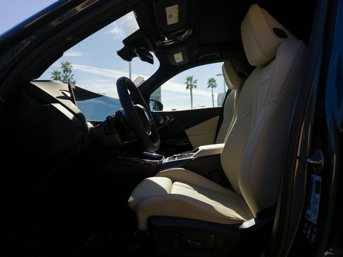 New 2026 BMW X3 xDrive30 w/ Premium Package image 10