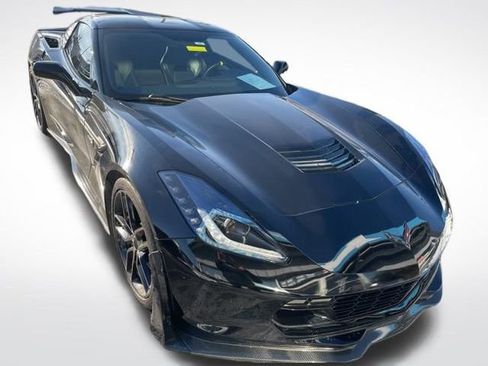 Used 2017 Chevrolet Corvette Stingray Z51 w/ Carbon Flash Badge Package image 2