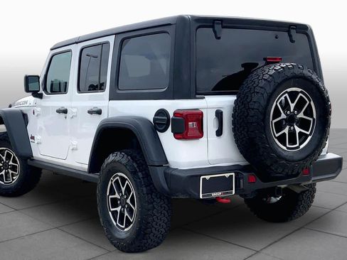 Used 2026 Jeep Wrangler Unlimited Rubicon AWD/4WD image 12