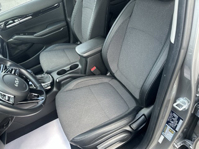 Used 2024 Kia Seltos X-Line AWD/4WD image 15