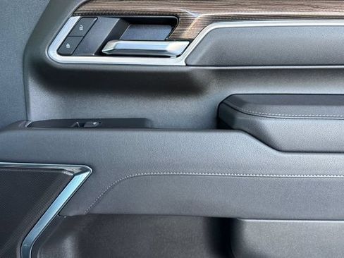 Used 2025 Chevrolet Silverado 2500 LT w/ Trail Boss Package AWD/4WD image 21