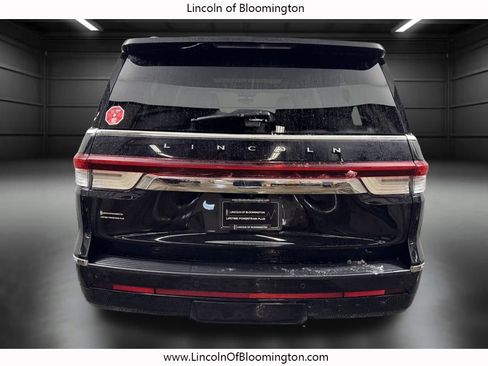 Used 2023 Lincoln Navigator L Reserve w/ Equipment Group 201A image 7