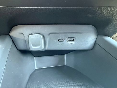 Used 2024 Chevrolet Trax LS w/ LS Convenience Package FWD image 25