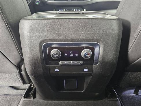 Used 2021 Chevrolet Tahoe Z71 image 44