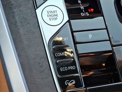 Certified 2025 BMW X5 xDrive40i w/ M Sport Package image 24