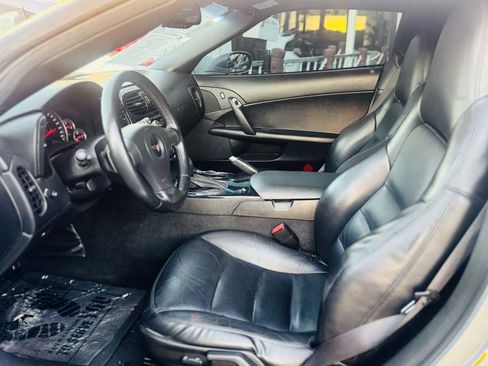 Used 2008 Chevrolet Corvette Coupe w/ Preferred Equipment Group image 18