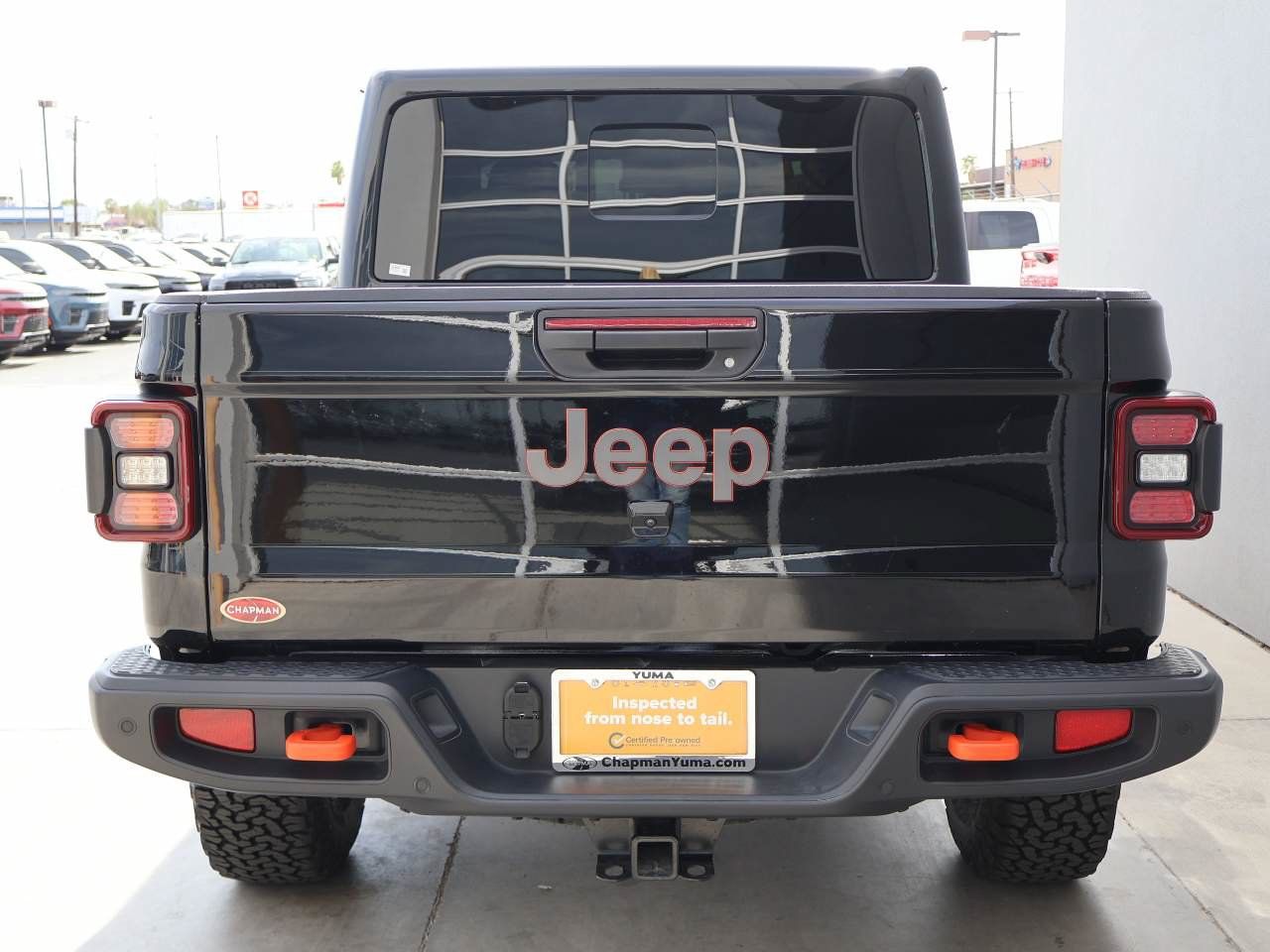 Used 2025 Jeep Gladiator Mojave w/ Safety Group AWD/4WD image 4
