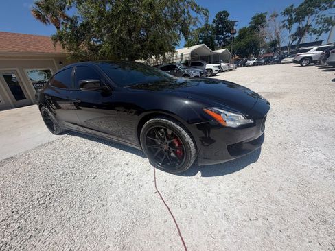 Used 2014 Maserati Quattroporte GTS RWD image 2