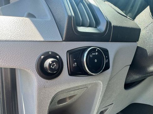 Used 2019 Ford Transit 250 130 Low Roof w/ Exterior Upgrade Package RWD image 16