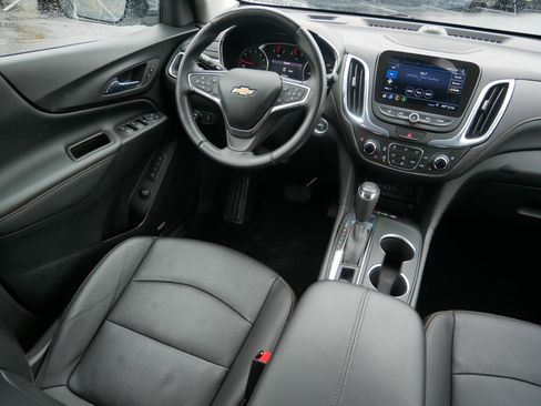 Used 2021 Chevrolet Equinox Premier image 9